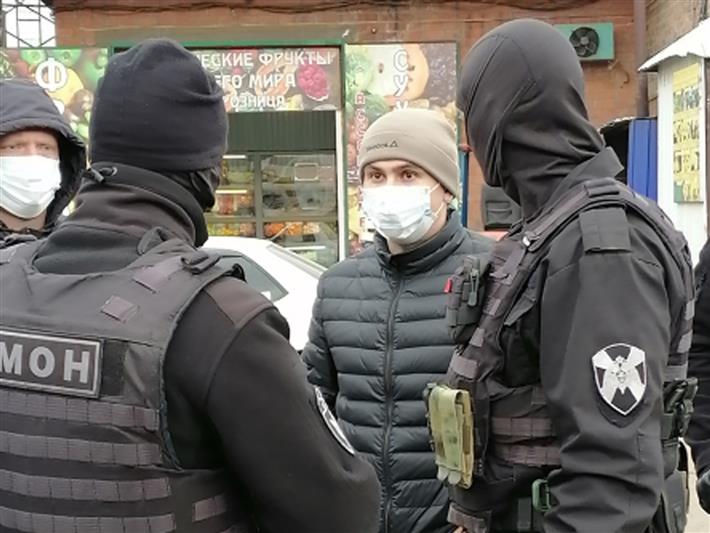 В Иркутске сотрудники ОМОН Росгвардии приняли участие в рейдовых мероприятиях