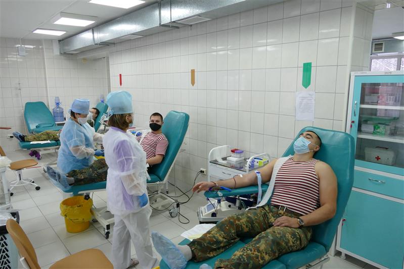 В Томской области Росгвардия поучаствовала в донорской акции ко дню памяти жертв дорожно-транспортных происшествий