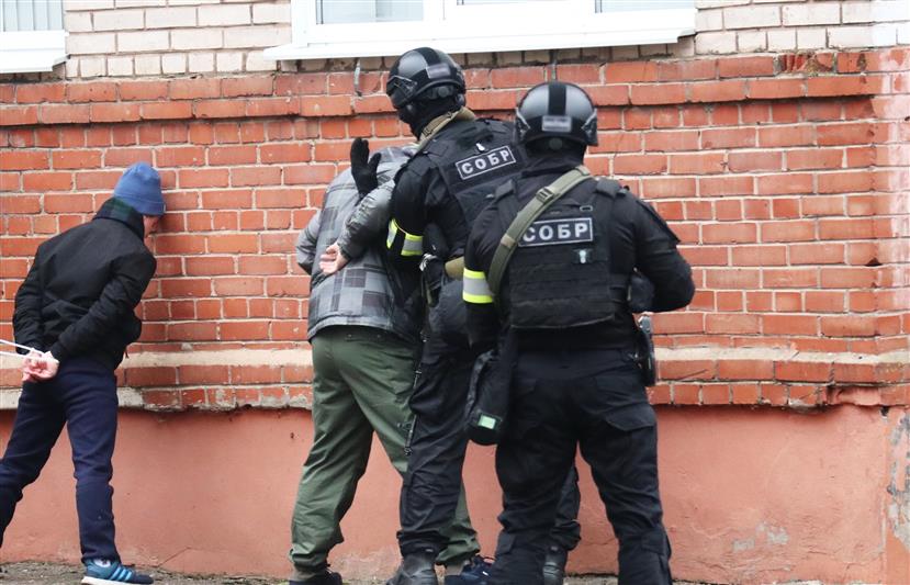 Сотрудники СОБР «Гранит» приняли участие в задержании группы лиц, подозреваемых в кражах автомобилей