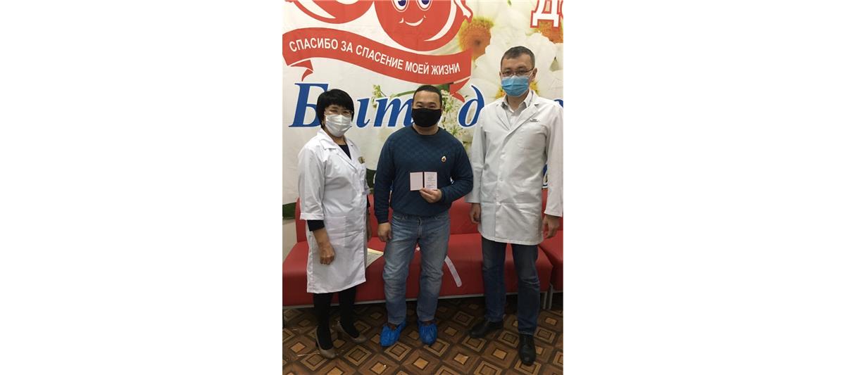 Росгвардеец из Тувы стал почётным донором