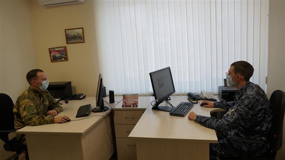 В Ульяновске росгвардейцы ответили на вопросы международного теста о Великой Отечественной войне