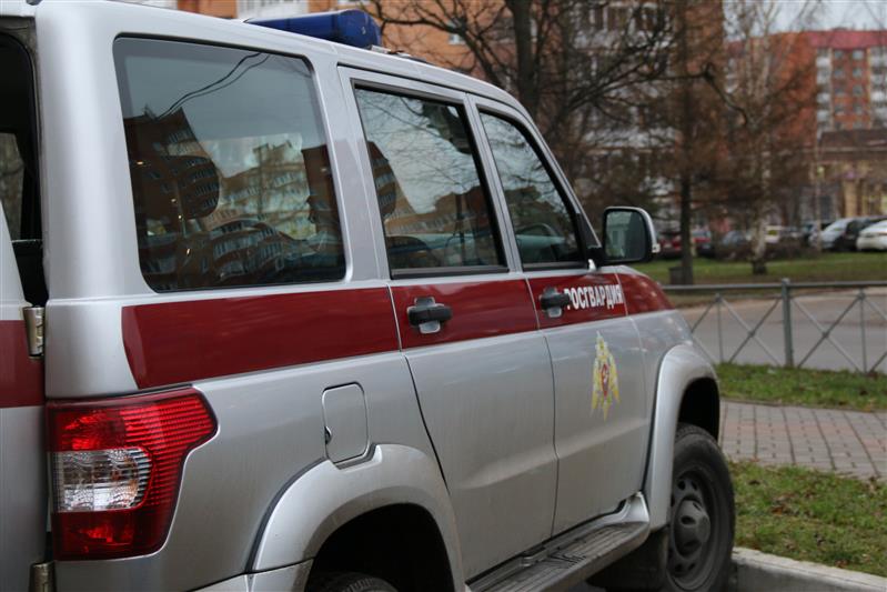 В Петербурге сотрудники Росгвардии задержали мужчину, переносившего 45 пакетиков с наркотическим средством