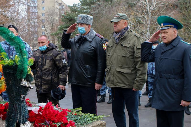 В Ставрополе росгвардейцы почтили память земляков, погибших при исполнении воинского долга