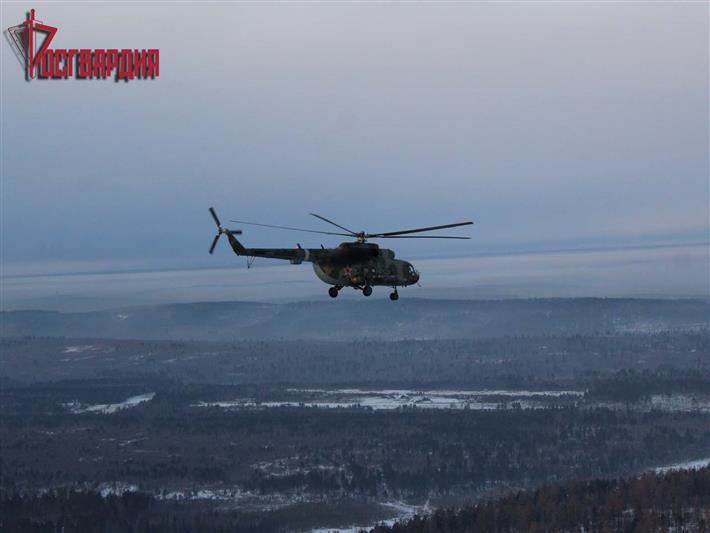 В Иркутске летчики авиационной эскадрильи Росгвардии осуществили контрольные полеты на присвоение классной квалификации