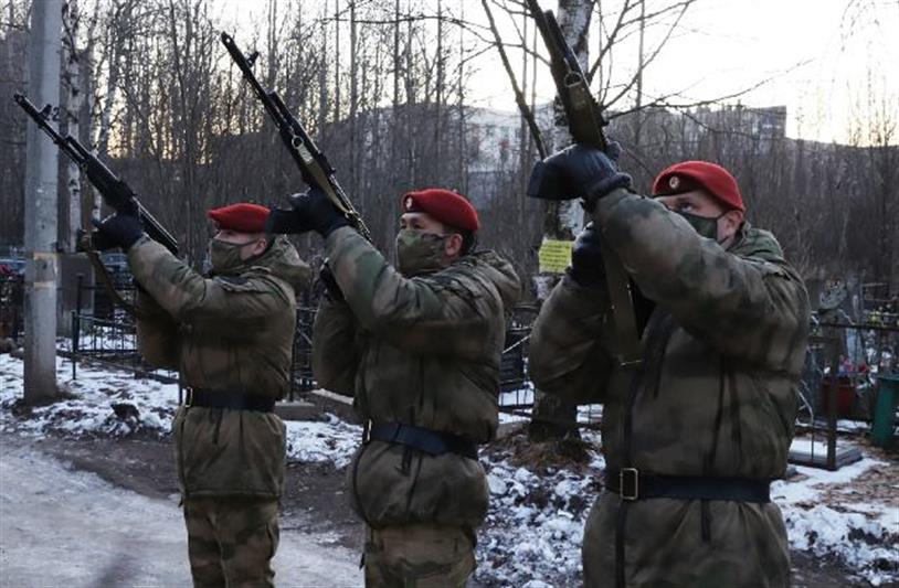 Военнослужащие отряда спецназа «Ратник» Росгвардии почтили память погибших в ходе первой чеченской кампании