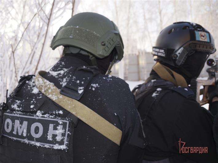 При участии ангарского ОМОН Росгвардии задержаны подозреваемые в хищении денежных средств