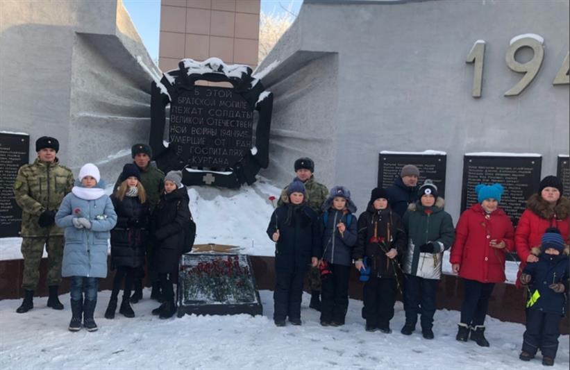 В Зауралье представители Росгвардии почтили память фронтовиков, умерших от ран в госпиталях