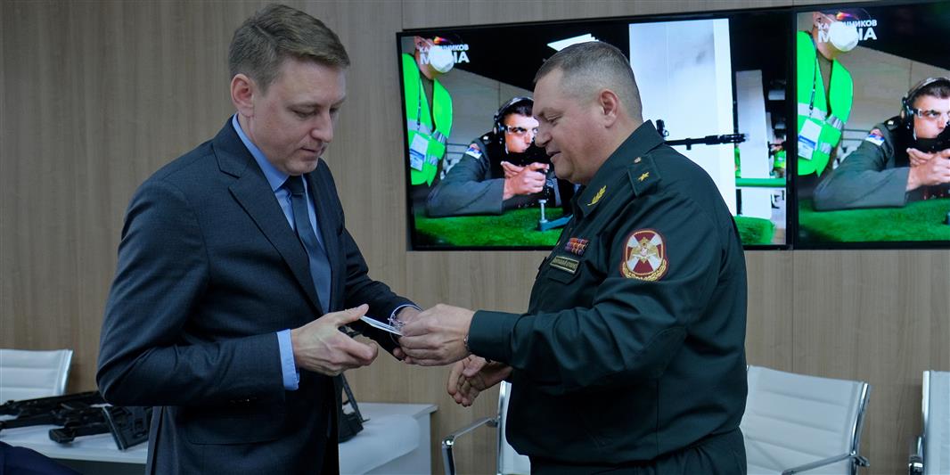 Сотрудникам концерна «Калашников» вручены ведомственные награды Росгвардии
