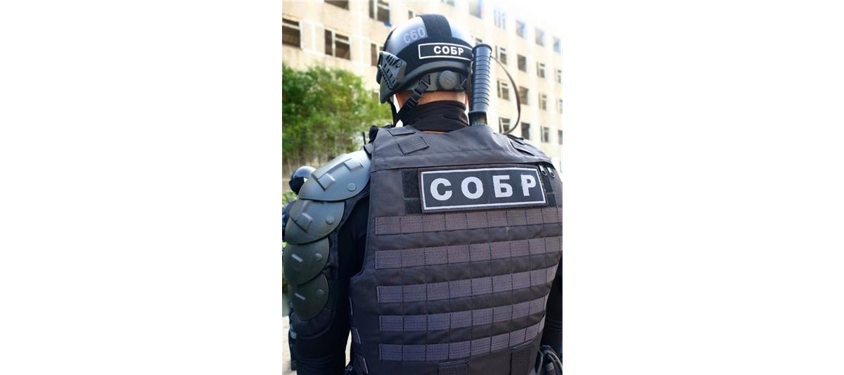При содействии СОБР Росгвардии в Калининградской области задержан подозреваемый в поджоге