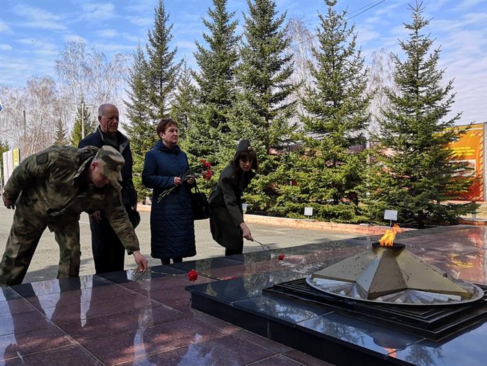В Управлении Росгвардии по Алтайскому краю почтили память кавалера ордена Мужества ефрейтора Алексея Поданева