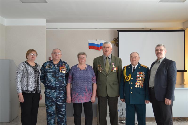 В Омске росгвардейцы встретились с ликвидатором последствий катастрофы на Чернобыльской АЭС