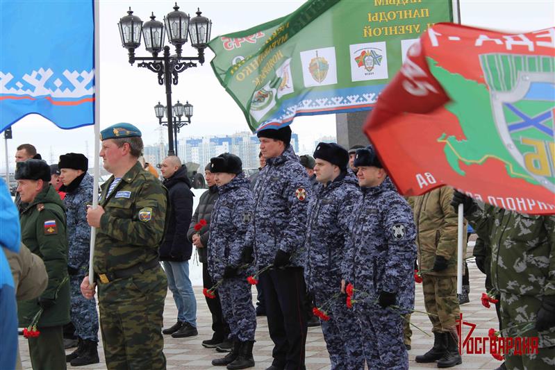 На Ямале Росгвардия присоединилась к Международной патриотической акции «Знамя Победы»