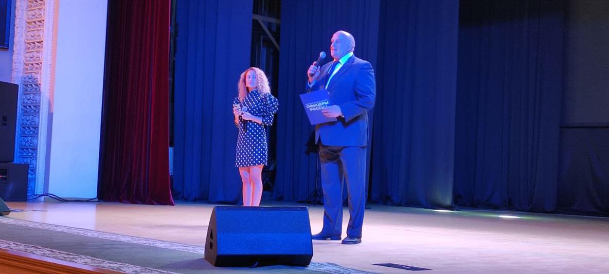 Известные актеры и певцы выступили перед военнослужащими парадного расчета Росгвардии