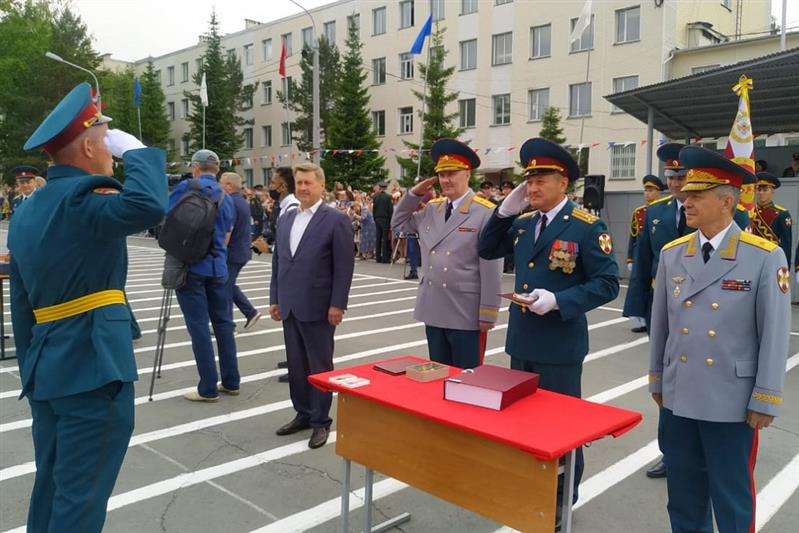 В Новосибирском военном институте Росгвардии состоялся 45-й юбилейный выпуск офицеров
