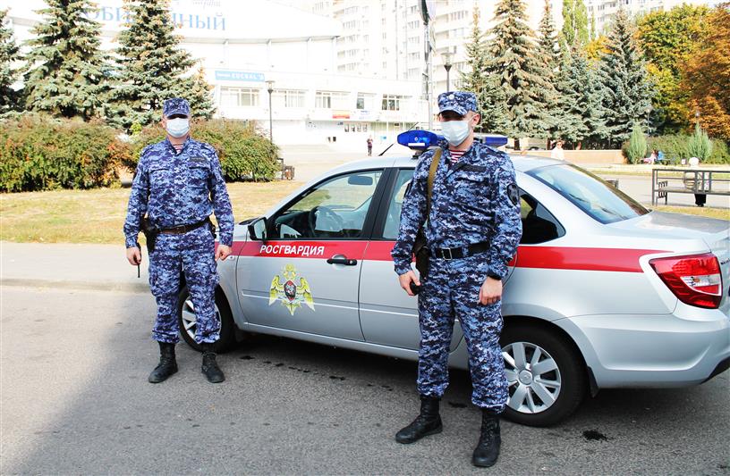 Росгвардейцы предотвратили распространение пожара на охраняемом объекте в Воронеже