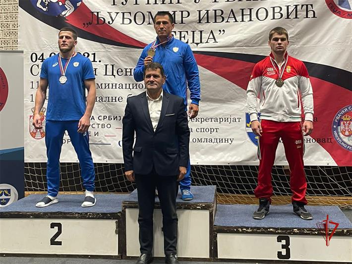 Военнослужащий Сибирского округа Росгвардии завоевал путевку на чемпионат мира по греко-римской борьбе