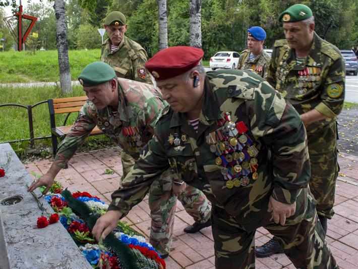 В Иркутской области росгвардейцы и ветераны ведомства заложили камень на месте мемориального комплекса жертвам терроризма
