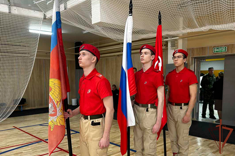 В регионах Уральского округа прошли патриотические мероприятия к 10-летию Росгвардии (ВИДЕО)