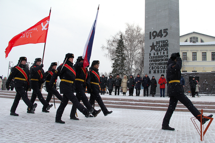 Росгвардейцы провели памятные мероприятия, приуроченные к 83-й годовщине победы в Сталинградской битве