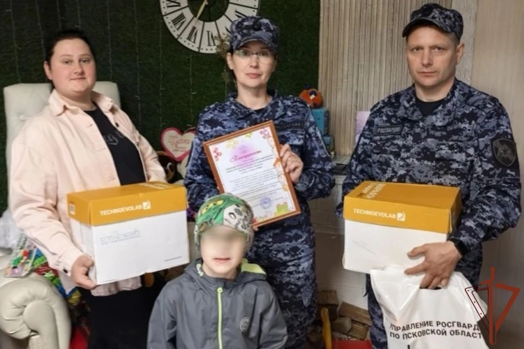 В Северо-Западном округе Росгвардии прошли мероприятия в честь Международного дня защиты детей