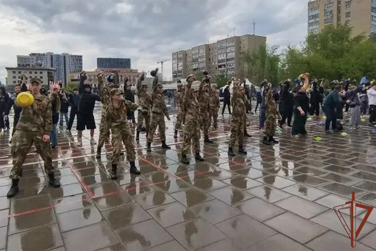 Росгвардейцы на Урале провели патриотические акции к годовщине Великой Победы