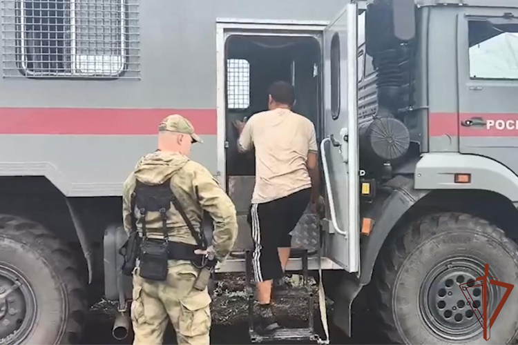 На Южном Урале при содействии ОМОН Росгвардии проведены рейды в тепличных хозяйствах