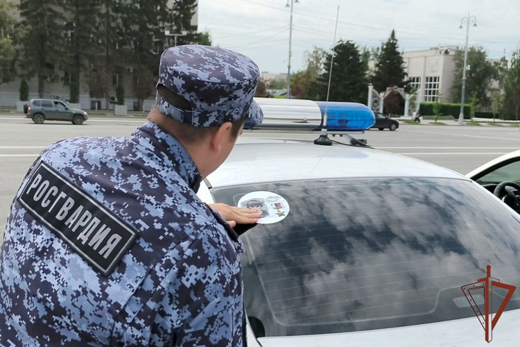 Акцию памяти Героя России Магомеда Нурбагандова провели сотрудники Росгвардии и МВД в Кургане