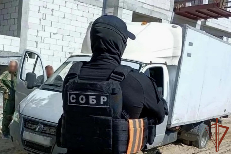 При силовой поддержке Росгвардии на Урале проведены профилактические мероприятия в сфере миграционного законодательства