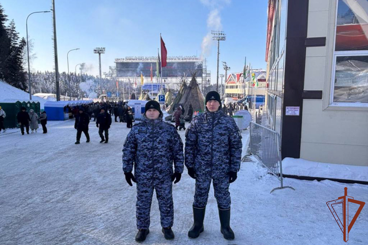 Росгвардейцы обеспечили правопорядок на спортивных турнирах и национальных состязаниях в регионах Урала