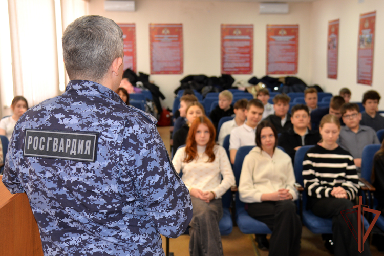 В Уральском округе Росгвардии состоялись патриотические и профориентационные мероприятия в рамках акции «Дни Росгвардии»