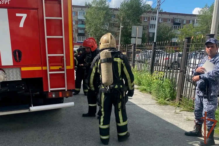 В Екатеринбурге прошла межведомственная пожарно-тактическая тренировка Росгвардии и МЧС