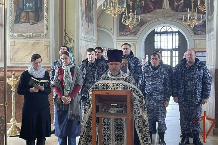 На Урале росгвардейцы встречаются со священнослужителями в преддверии праздника Светлой Пасхи