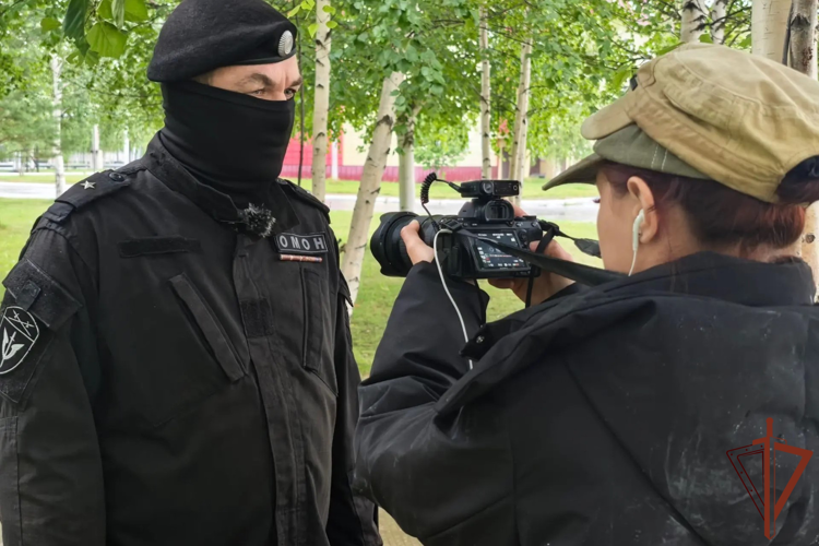 В преддверии учебного года Росгвардия проводит профилактические мероприятия по противодействию терроризму в Югре