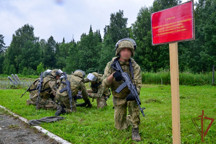 В Уральском округе Росгвардии определили лучшие группы разминирования