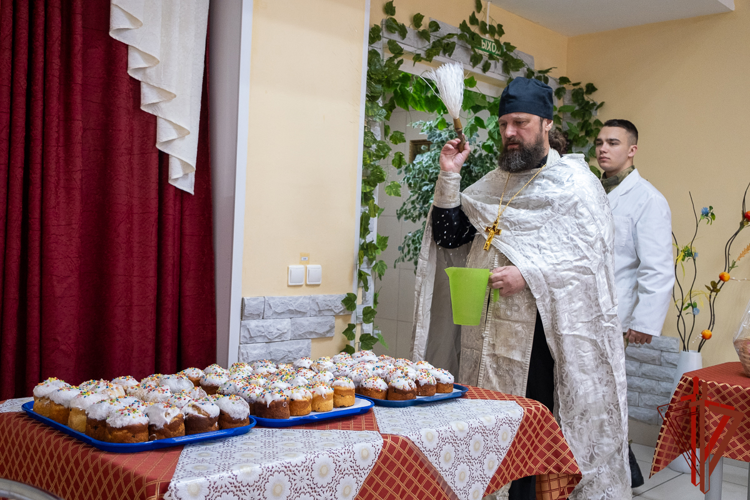 На Урале росгвардейцы встречаются со священнослужителями в преддверии праздника Светлой Пасхи