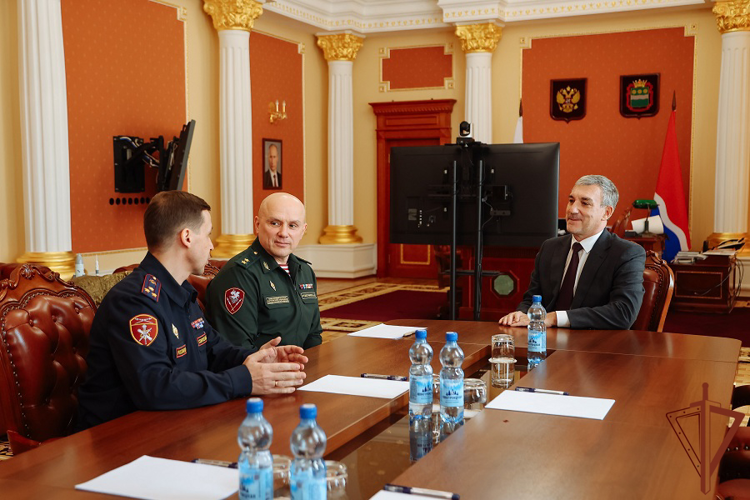 Начальника Управления Росгвардии по Амурской области представили личному составу