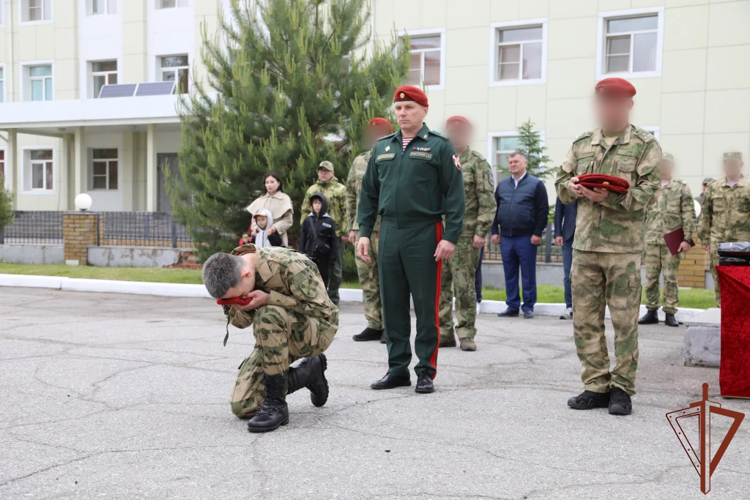 В Хабаровске завершились квалификационные испытания на право ношения крапового берета