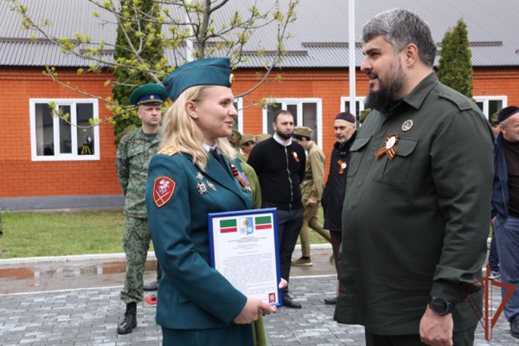 В Чеченской Республике военнослужащие ОГВ(с) почтили память героев Великой Отечественной войны
