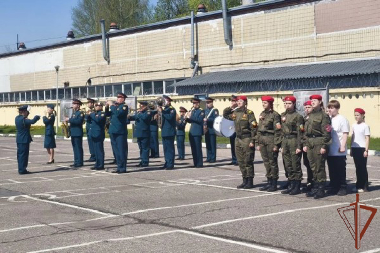 В Подмосковье на базе центра подготовки Центрального округа Росгвардии состоялся конкурс строевой выучки и песни