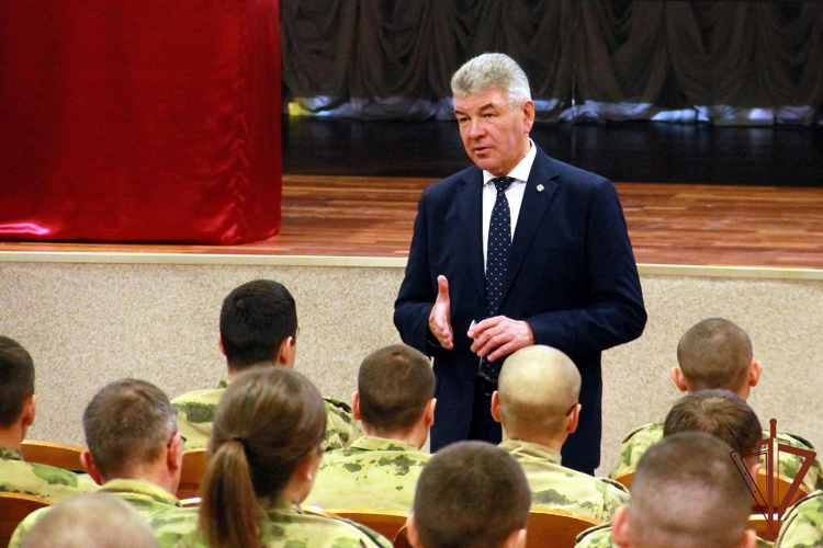 «Ветеранский десант» военной контрразведки встретился с военнослужащими Уральского округа Росгвардии