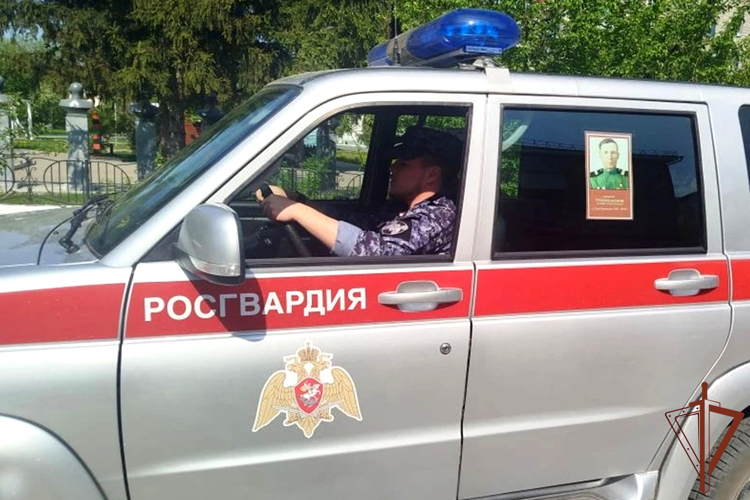 Личный состав Уральского округа Росгвардии принял участие в торжествах в честь 81-й годовщины Великой Победы