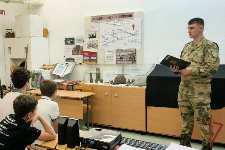 Росгвардейцы Сибири провели памятные мероприятия в честь полного снятия фашистской блокады Ленинграда