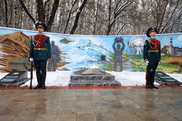В Москве открыли «Мемориал доблести» военнослужащим дивизии по охране важных государственных объектов Росгвардии (видео)