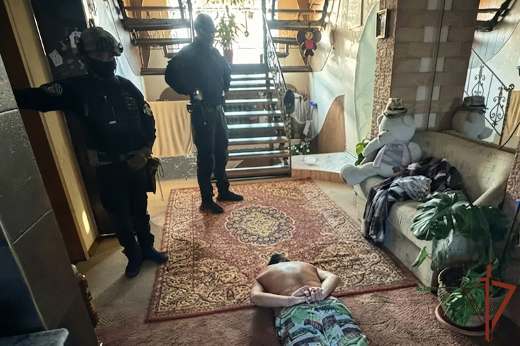 На Южном Урале при содействии ОМОН Росгвардии задержан подозреваемый в незаконном культивировании и хранении наркотиков