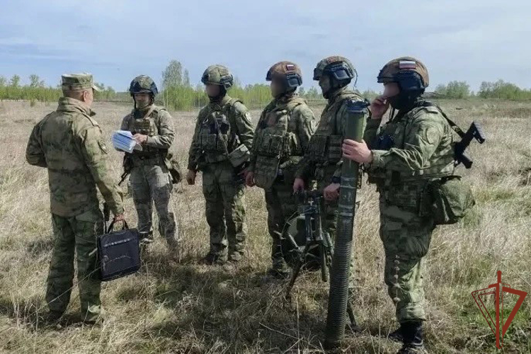 Артиллеристы отряда спецназа «Ермак» Сибирского округа Росгвардии закрепили профессиональные навыки в ходе плановых занятий