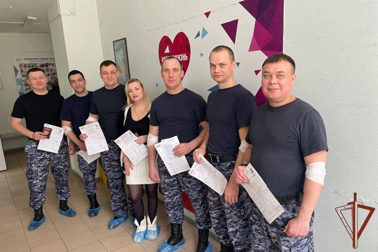 Росгвардейцы поддержали донорскую акцию «От сердца к сердцу» в Магнитогорске
