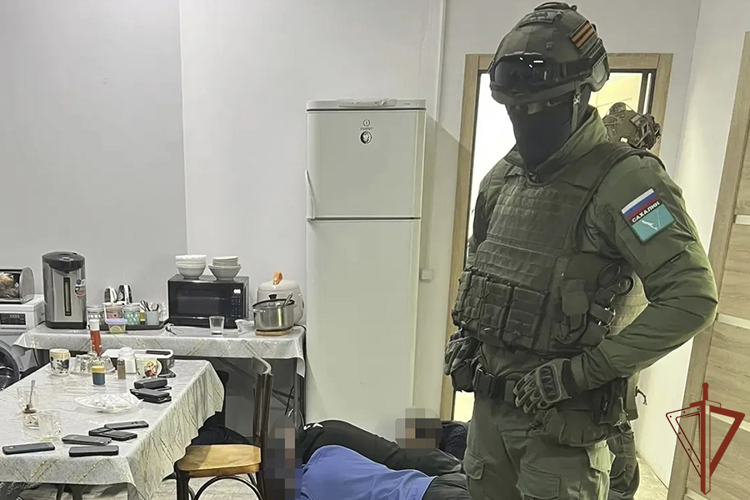 На Сахалине при силовой поддержке сотрудников СОБР «Редут» пресечена деятельность незаконного игорного заведения
