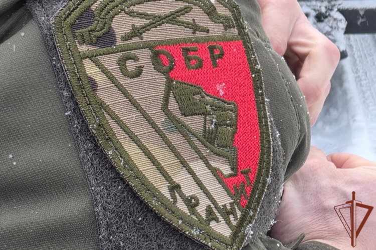 В Санкт-Петербурге при содействии СОБР Росгвардии задержаны подозреваемые в незаконном обороте наркотиков