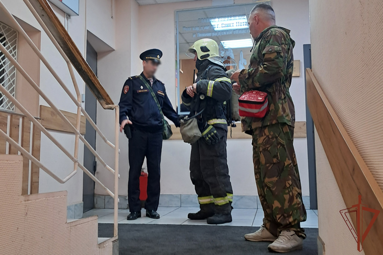 В Главном управлении Росгвардии по Санкт-Петербургу и Ленинградской области прошло пожарно-тактическое учение