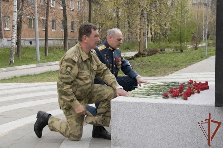 В Приволжском округе Росгвардии прошли памятные мероприятия, посвященные 40-летию катастрофы на Чернобыльской АЭС